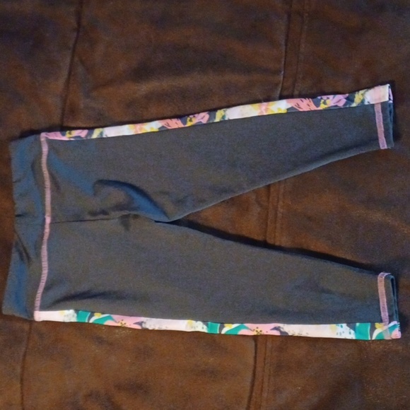 BODY GLOVE, GIRLS 2PC. OUTFIT, SIZE 2T. - Picture 3 of 9